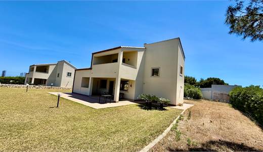SUPER AFFITTI propone in affitto splendida villa al Plemmirio – Siracusa
