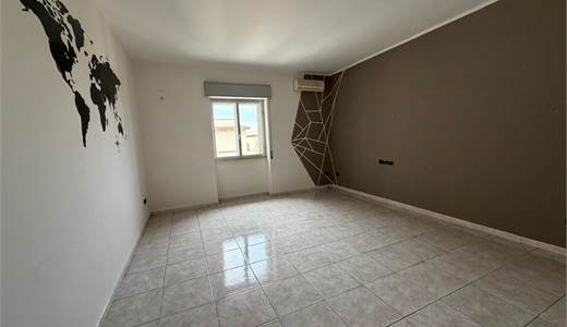Superaffitti propone in affitto Trilocale zona Santa Panagia